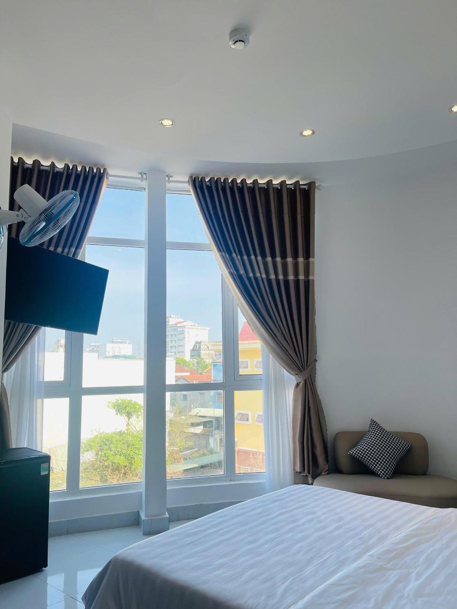 Hotel Khach San Romo Quang Ngai Zewnętrze zdjęcie